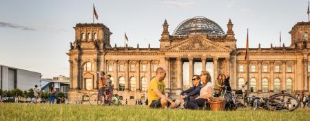 Reichstag parlament niemiecki Berlin