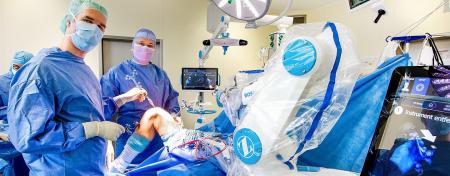Robot-assisted knee surgery at Helios hospital Berlin-Buch