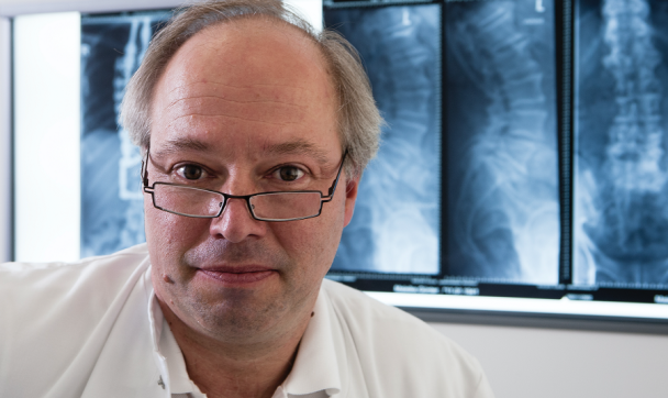 Prof. Dr. med. Wolfgang Ertel, MD, FACS