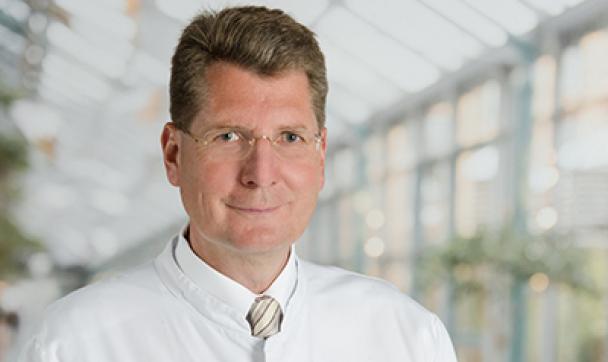 Foto: Dorothea Scheurlen / ukb Prof. Dr. med. Axel Ekkernkamp