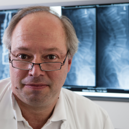 Prof. dr hab. n. med. Wolfgang Ertel, MD, FACS