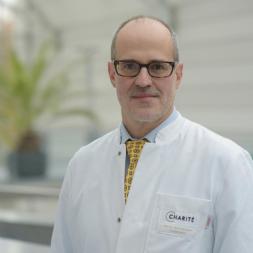 Prof. Dr. Winfried Brenner