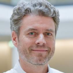 portrait Prof. Dr. med. Thorsten Schlomm
