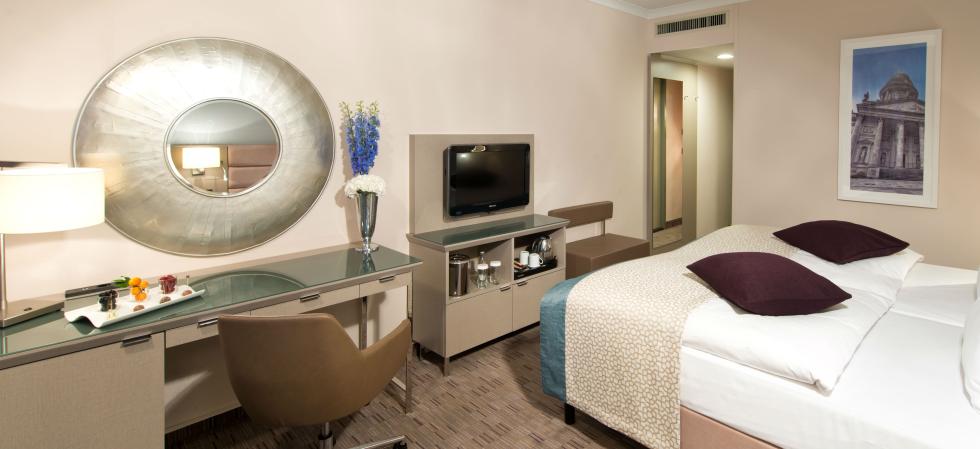 superior room crowne plaza city centre berlin