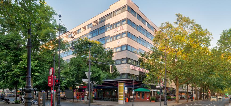 Hollywood Media Hotel, Exterior view