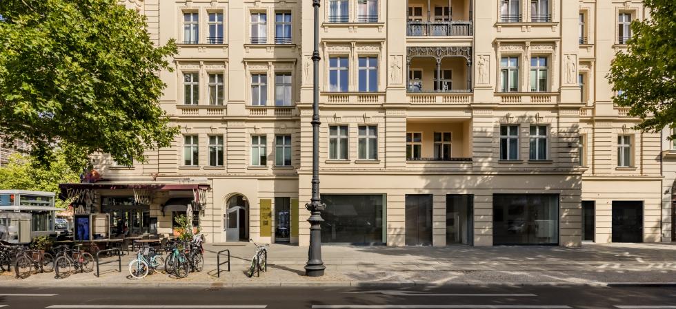 Apartment Fu.life, street view from Kurfürstendamm