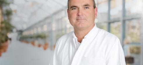 Dr. med. Dirk Casper