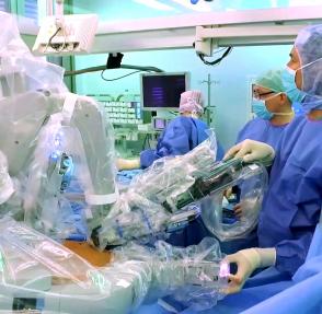 operacja z użyciem robota Da Vinci w Immanuel Klinik Rüdersdorf